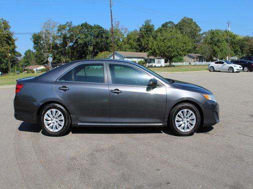 2013 Toyota Camry LE