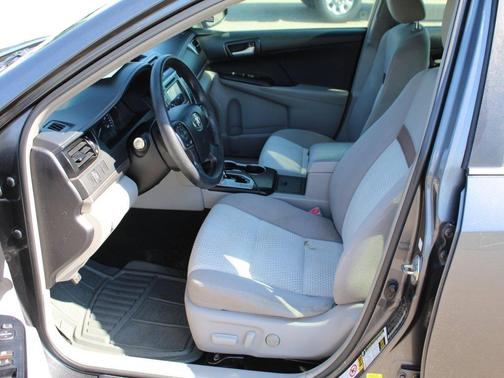 2013 Toyota Camry LE