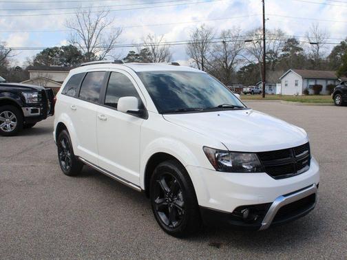 2020 Dodge Journey Crossroad