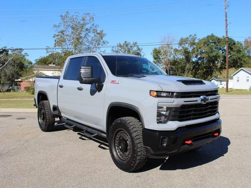 2025 Chevrolet Silverado 2500 Custom