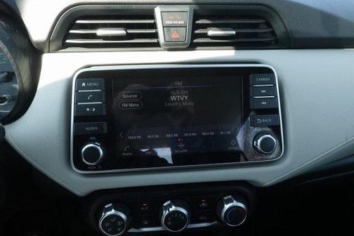 2022 Nissan Versa 1.6 SV