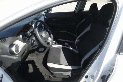 2022 Nissan Versa 1.6 SV