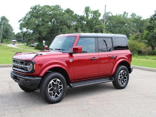 Ruby Red Metallic 2026 Ford Bronco Outer Banks