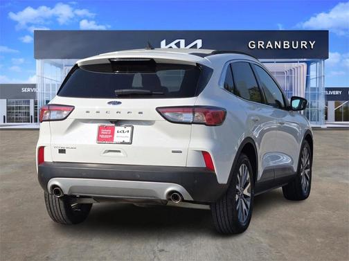 2022 Ford Escape Titanium