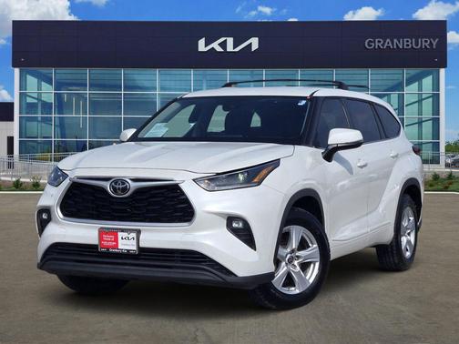 2021 Toyota Highlander LE