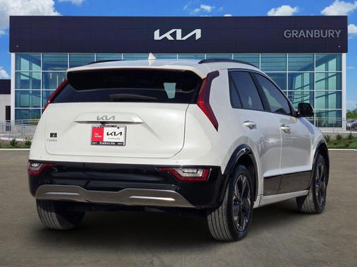 2024 Kia Niro EV Wave
