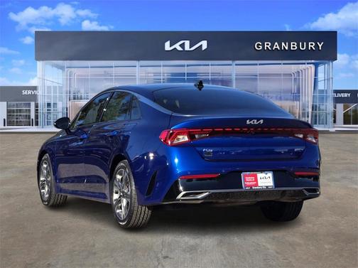 2022 Kia K5 EX