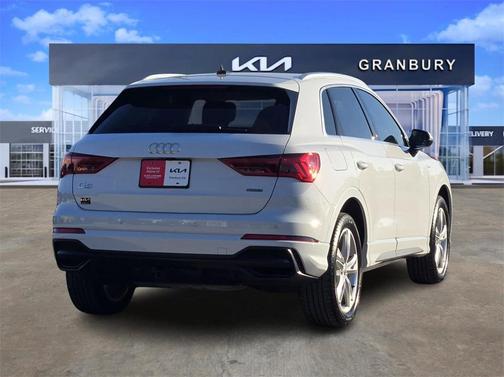 2019 Audi Q3 2.0T S line Premium Plus