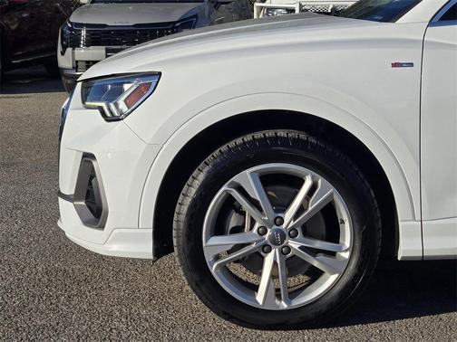 2019 Audi Q3 2.0T S line Premium Plus