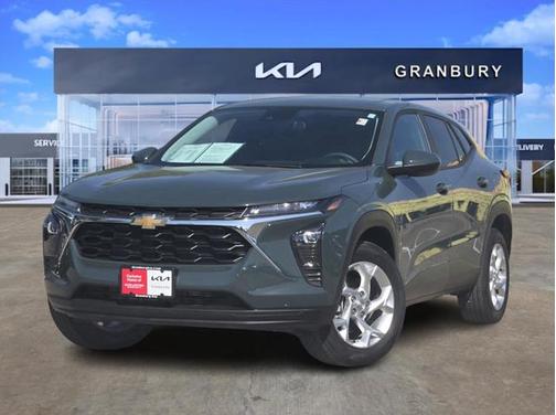2025 Chevrolet Trax LS