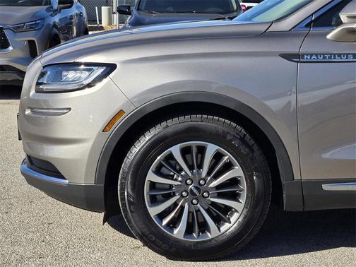 2021 Lincoln Nautilus Standard