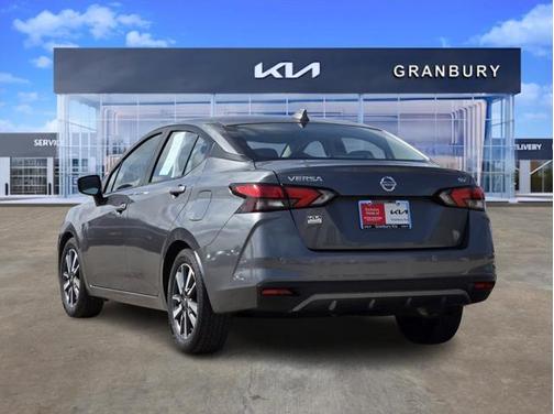 2021 Nissan Versa 1.6 SV