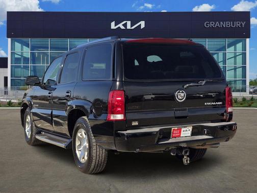 2003 Cadillac Escalade Base