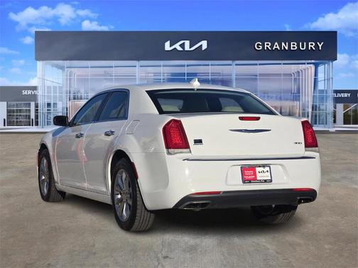 2018 Chrysler 300 Limited