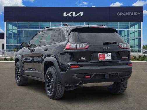 2022 Jeep Cherokee Trailhawk