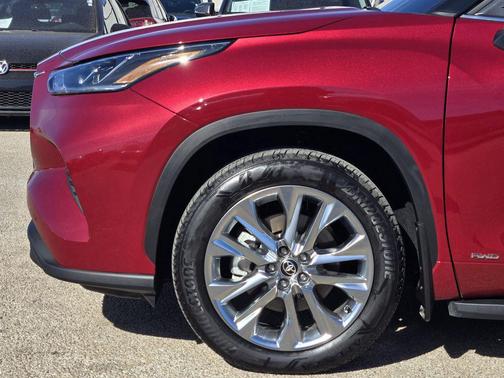 2025 Toyota Highlander Hybrid Limited