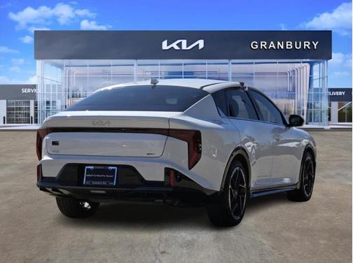 2025 Kia K4 GT-Line