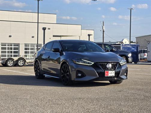 2023 Nissan Maxima SR Xtronic CVT