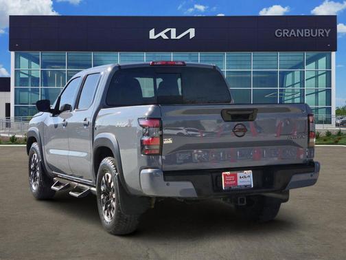 2023 Nissan Frontier PRO-X