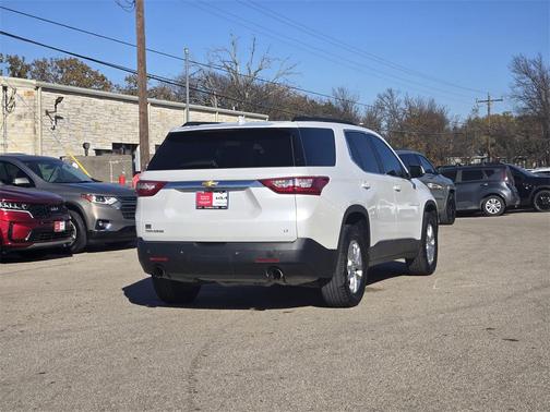 2021 Chevrolet Traverse LT Leather