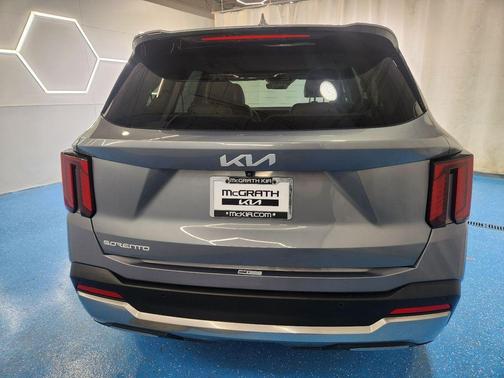 Everlasting Silver 2025 Kia Sorento SX
