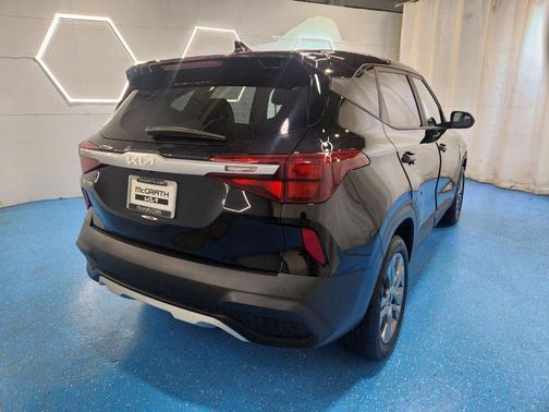 2023 Kia Seltos LX