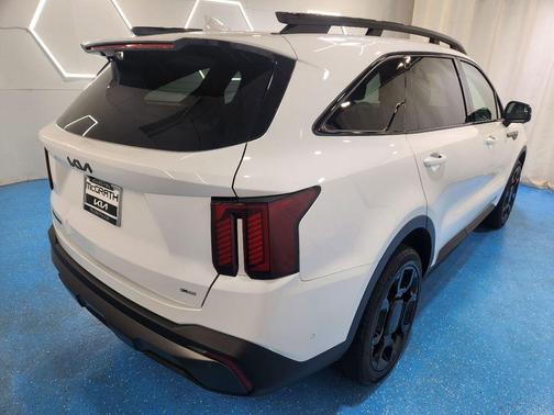 Glacial White Pearl 2025 Kia Sorento SX Prestige