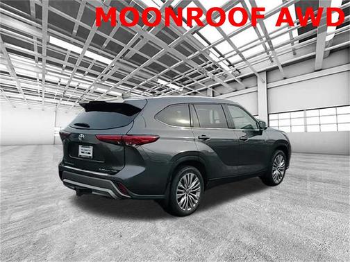 2022 Toyota Highlander Platinum