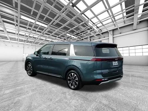 2023 Kia Carnival EX