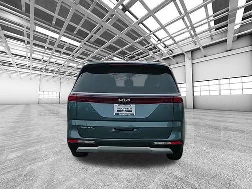2023 Kia Carnival EX