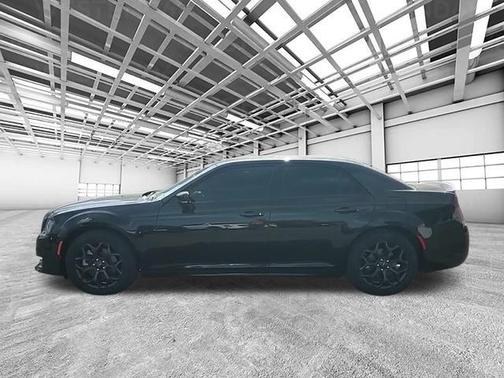 2022 Chrysler 300 Touring