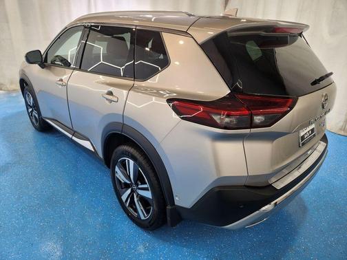Champagne Silver 2022 Nissan Rogue Platinum