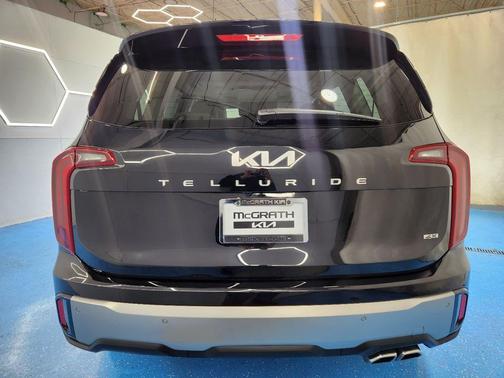 Ebony Black 2025 Kia Telluride S