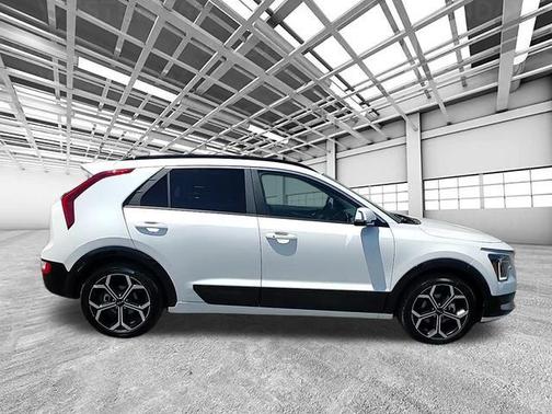 2024 Kia Niro Touring