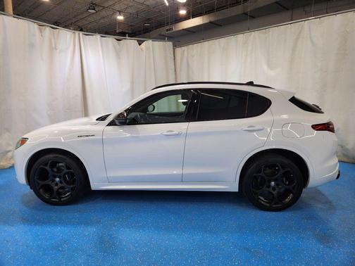 2023 Alfa Romeo Stelvio Ti