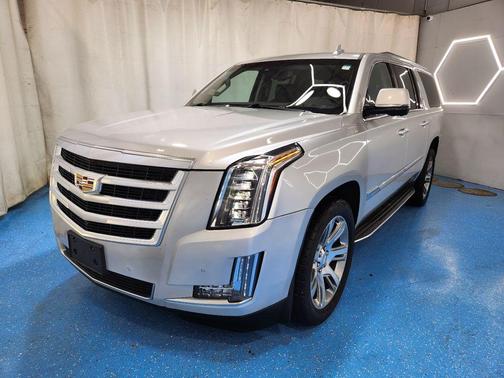 Radiant Silver Metallic 2015 Cadillac Escalade ESV Luxury