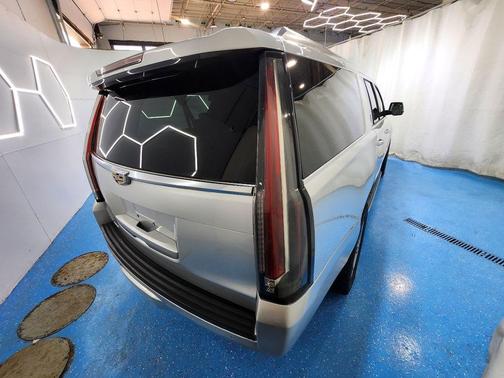 Radiant Silver Metallic 2015 Cadillac Escalade ESV Luxury