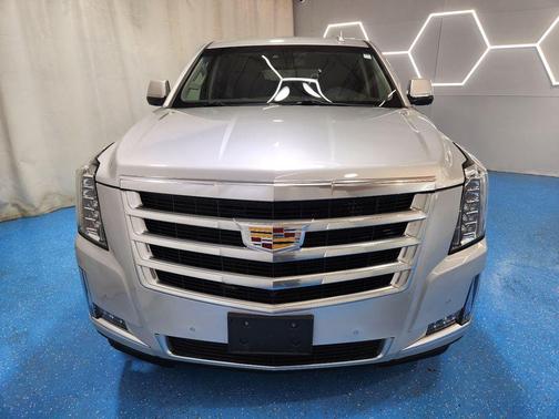Radiant Silver Metallic 2015 Cadillac Escalade ESV Luxury