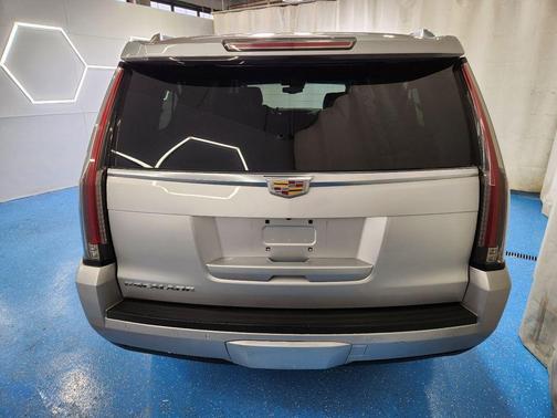 Radiant Silver Metallic 2015 Cadillac Escalade ESV Luxury