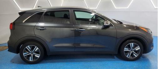 Graphite Gray 2022 Kia Niro Plug-In Hybrid EX