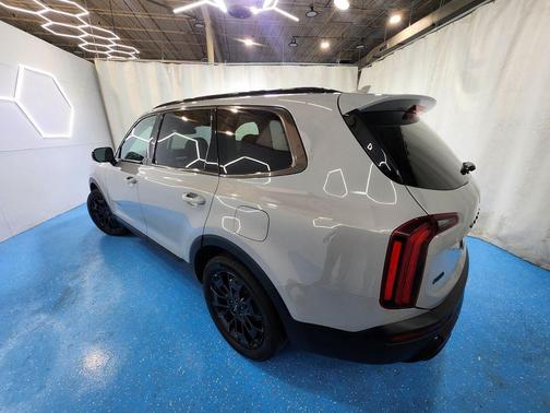 Wolf Gray 2022 Kia Telluride SX