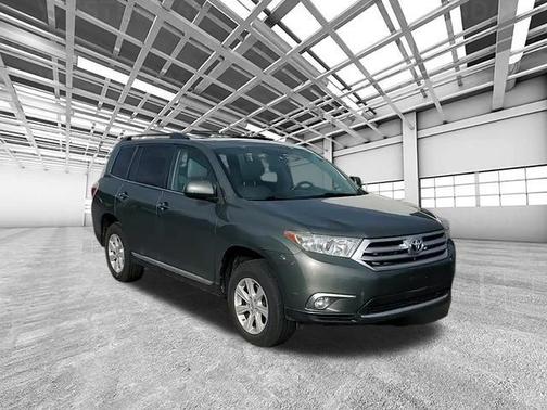 2012 Toyota Highlander SE