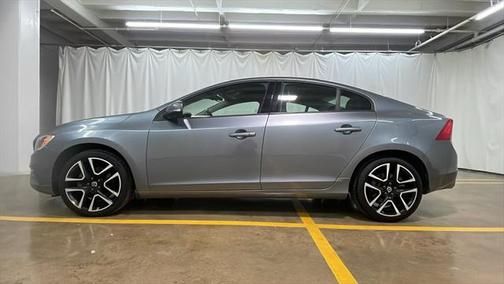 2018 Volvo S60 T5 Dynamic