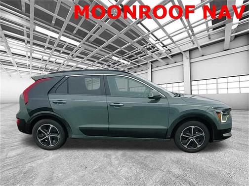 2024 Kia Niro SX