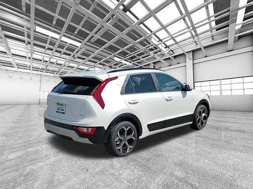2025 Kia Niro EX Touring