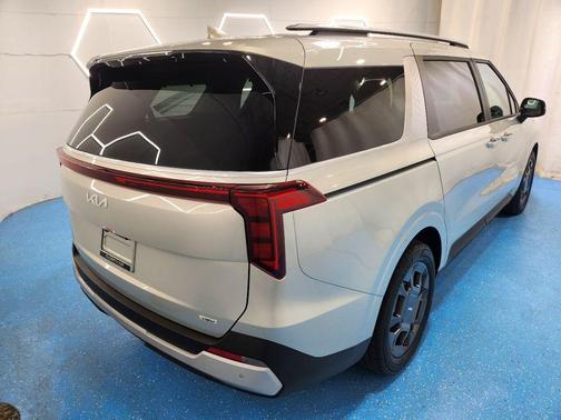 Ivory Silver 2025 Kia Carnival Hybrid EX