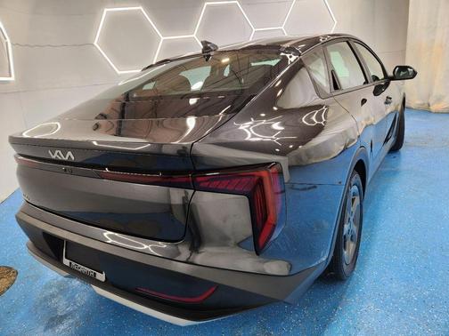 2025 Kia K4 