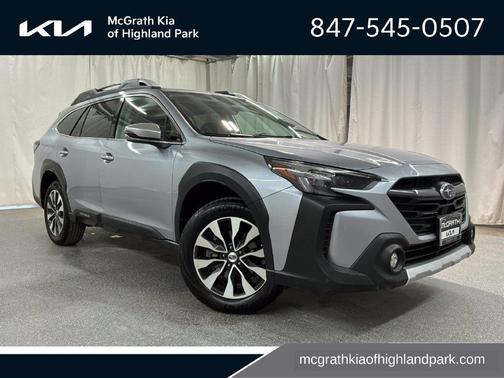 Ice Silver Metallic 2023 Subaru Outback Touring
