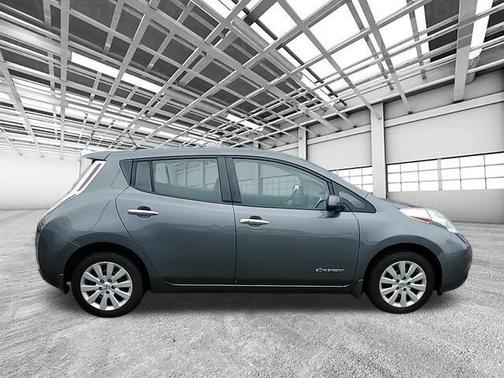 2017 Nissan Leaf S