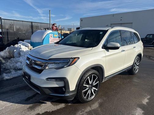 2019 Honda Pilot Touring 8-Passenger